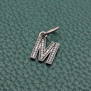 ✨ Retired Pandora M Pendant ✨